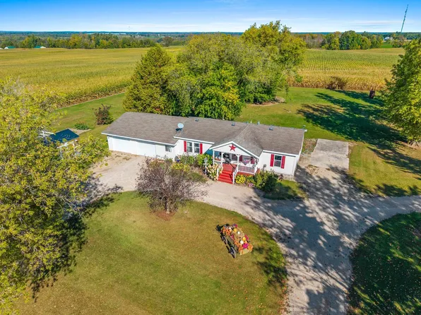 W6370 Tower Hill Rd, Peshtigo, WI 54157