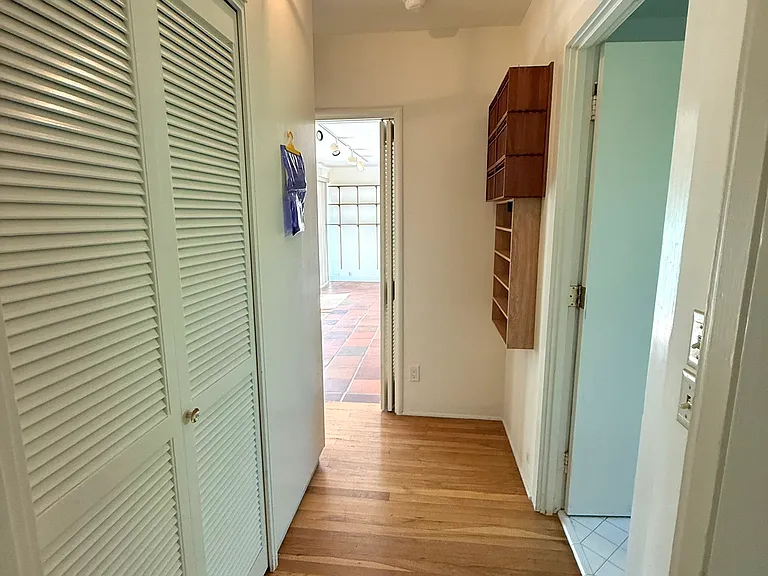 810 Martin St — Photo 33