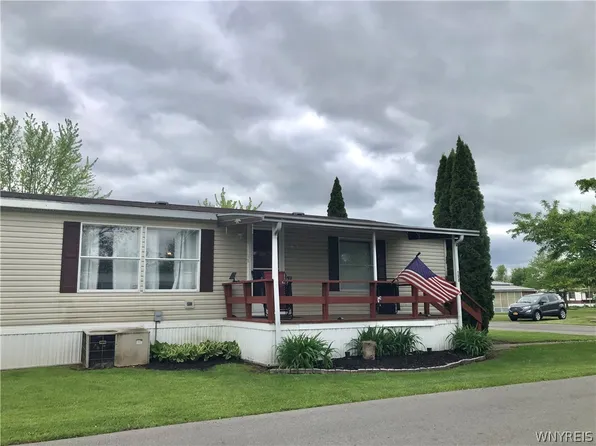 6035 S Transit Rd #156, Lockport, NY 14094