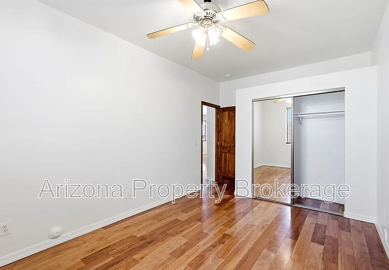 1933 W Tanya Trl — Photo 15