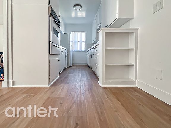2nd image of 3917 Stevely Ave #D1