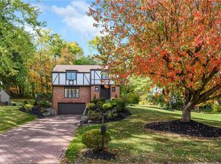 2460 Corteland Dr, Pittsburgh, PA