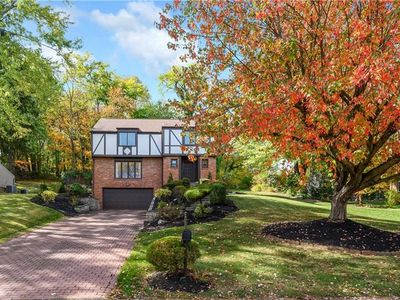 2460 Corteland Dr, Pittsburgh, PA, 15241