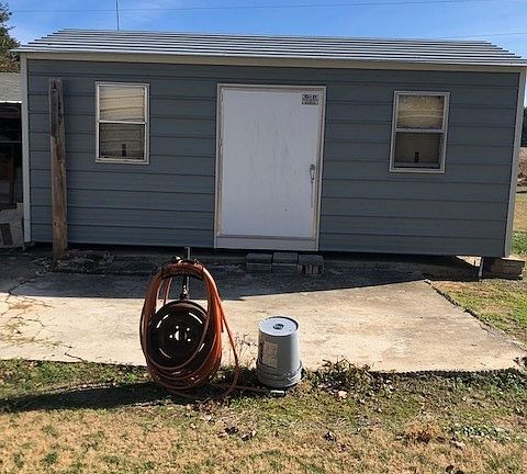 5th image of 66 Garrett Dr