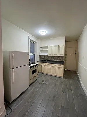 Rented by Citi Nest Group LLC | media 10