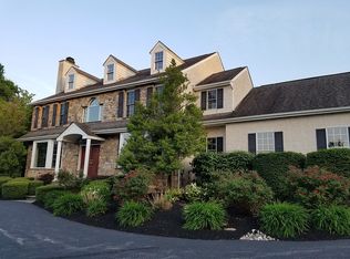 17 Canter Dr, Newtown Square, PA 19073