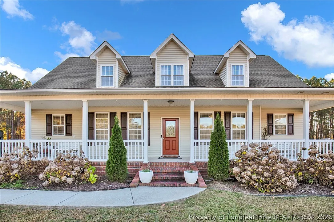 5 bed, 3.0 bath, 3500 sqft, $2,500 — Photo 3