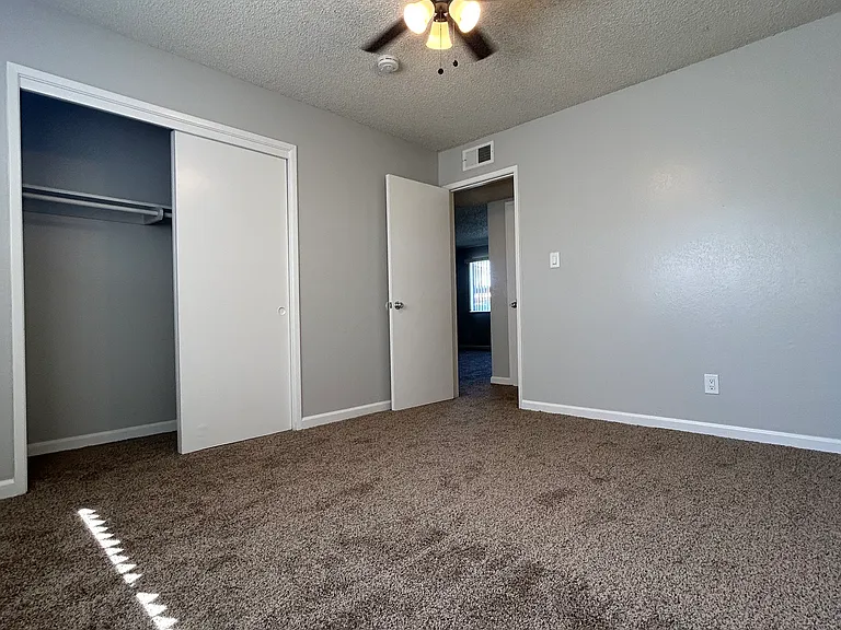 189 W Santa Ana Ave #F — Photo 12