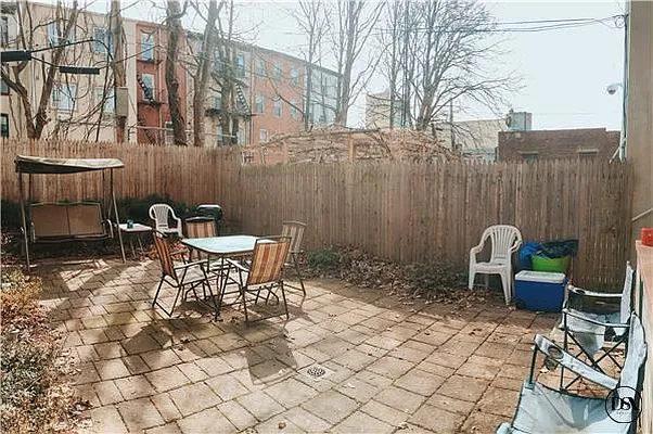 Rented by DSA Realty | media 22