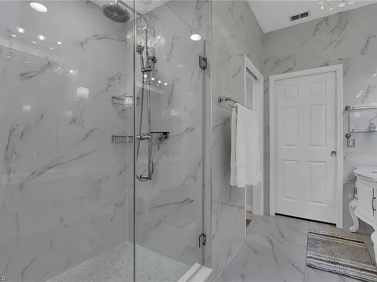 4650 Hawks Nest Way #M-202 — Photo 16