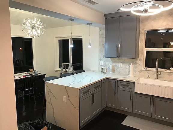 5th image of 4253 Edgehill Dr
