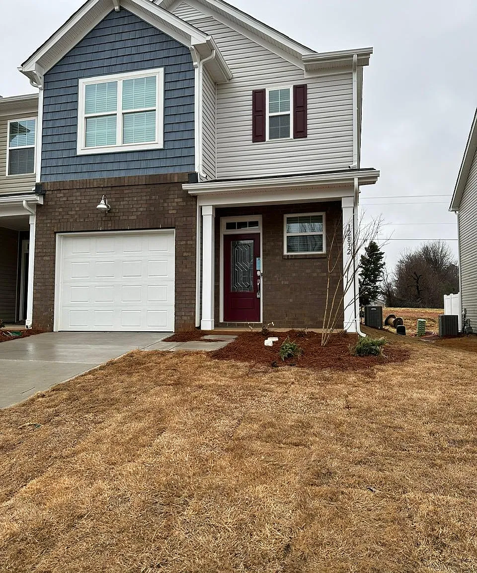 12832 Canton Side Ave — Photo 2