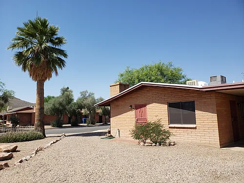 201 N Palomas Ave #1 Photo 1