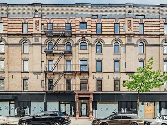 5th image of 130 Graham Ave #4Q