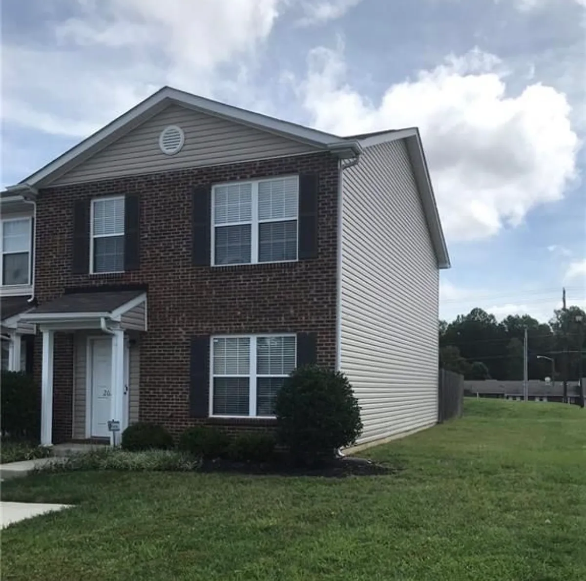 Building Photo - 2020 Waterstone Ln