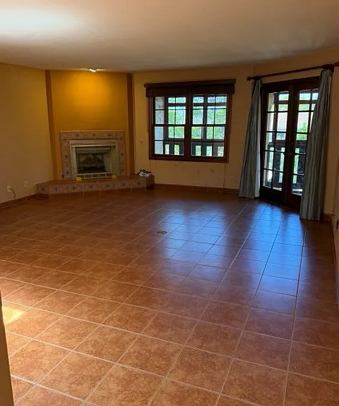 2618 Juan St #7 — Photo 4