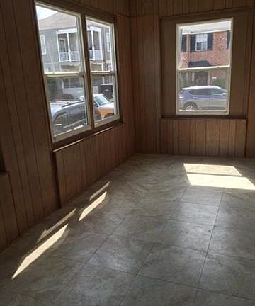 2nd image of 4217 Vincennes Pl