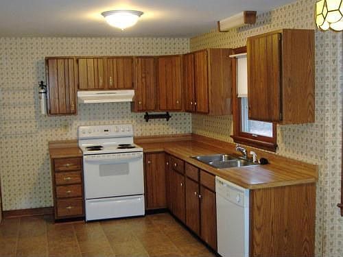 2nd image of 13199 Greenwood Church Rd