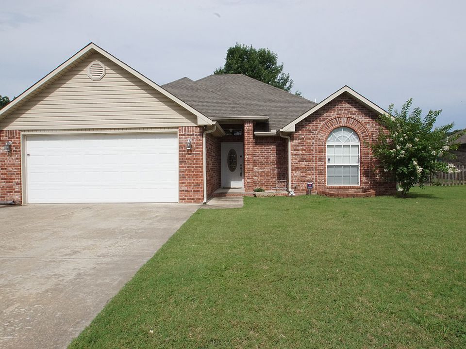 1st image of 4004 Rosewood Pl