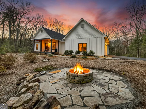 29 Robert Dr, Ellijay, GA 30536