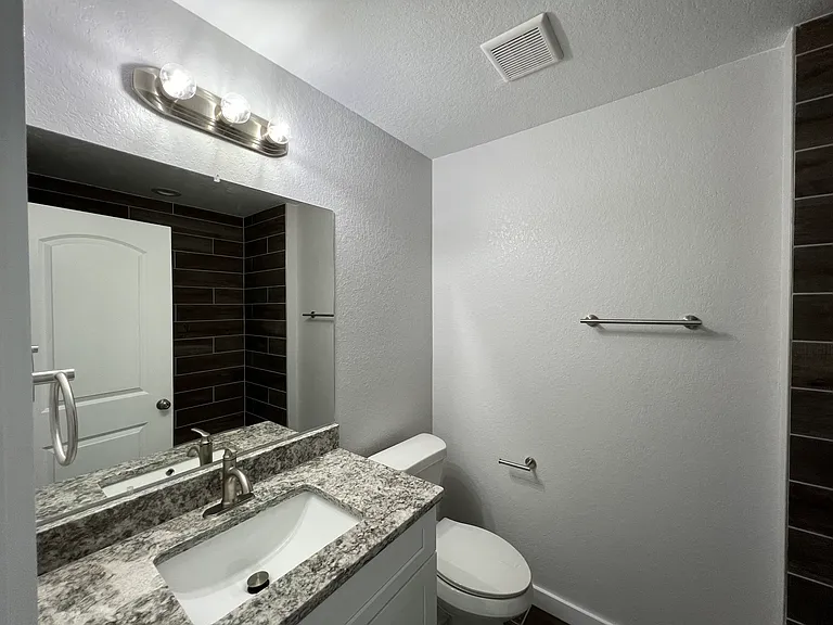 322 Vine St #102 — Photo 12