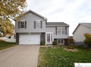 13519 S 31st St, Bellevue, NE 68123