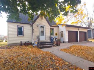 319 Water St SW, Sleepy Eye, MN 56085