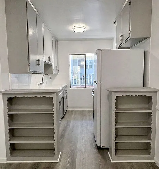 1010 N Stanley Ave #8 — Photo 9