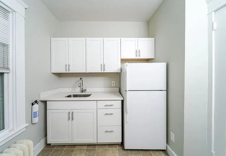 504 Morris St — Photo 3