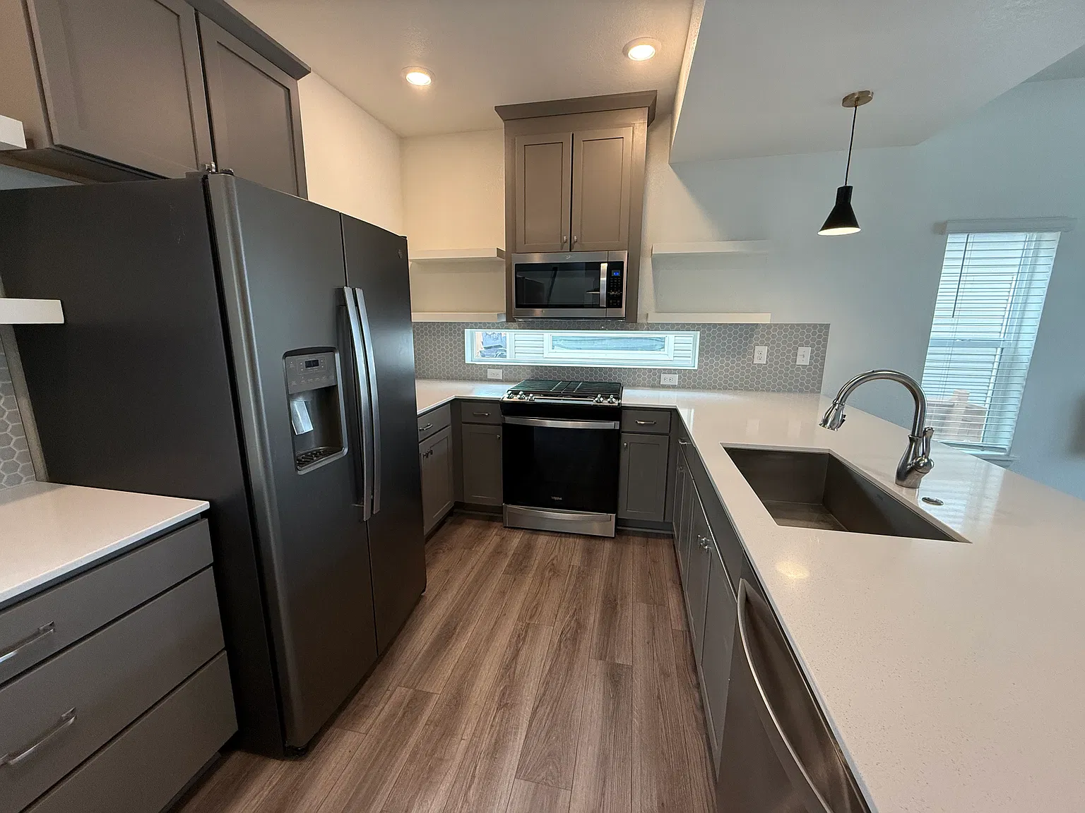 3 bed, 2.5 bath, 1703 sqft, $2,750 — Photo 4