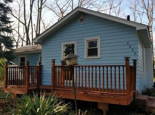 2870 Leach Rd, Rochester Hills, MI 48309