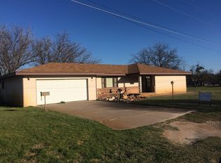 318 Stephens St, Eden, TX 76837