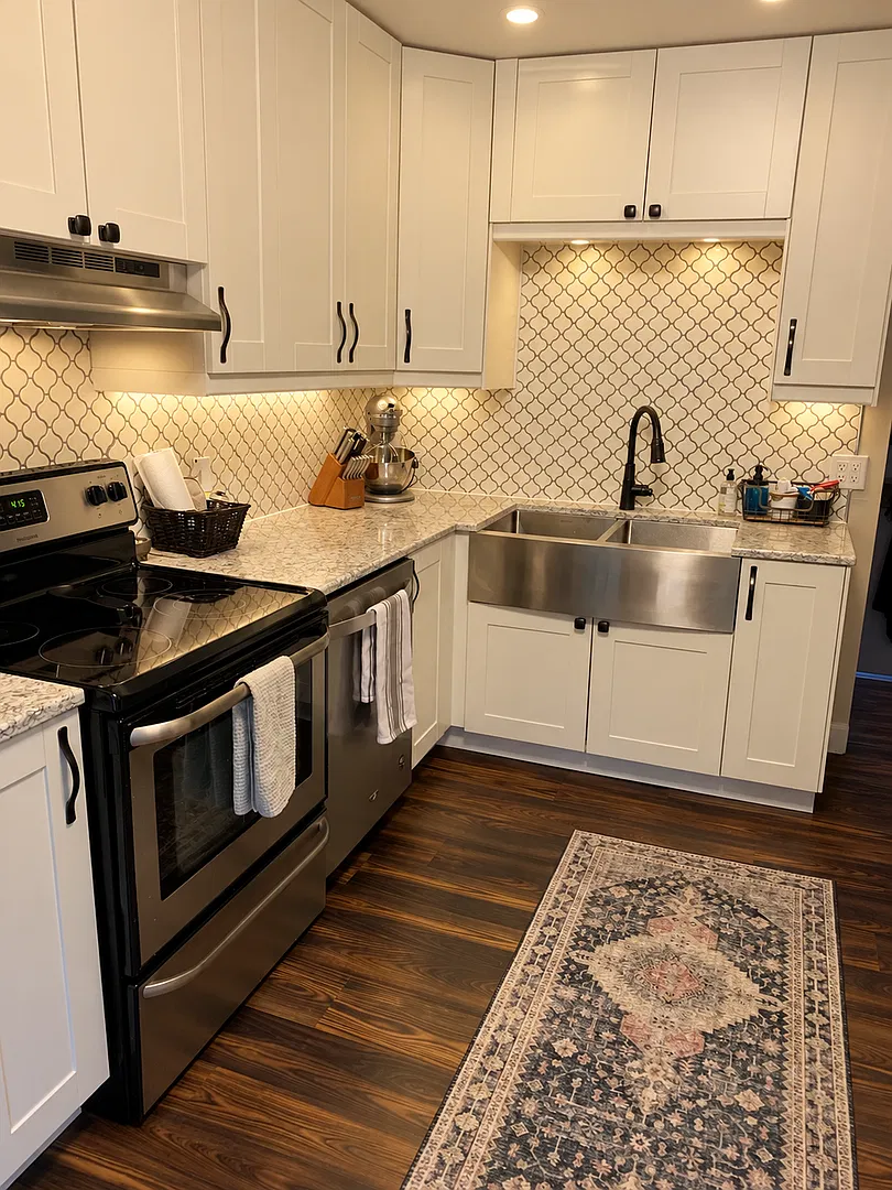 Country Living on 10 Acres! Spacious 4 Bed Home with Large Garage — Photo 3