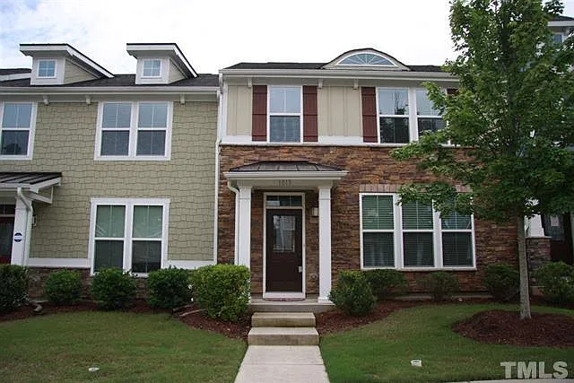 1013 Semora Ln