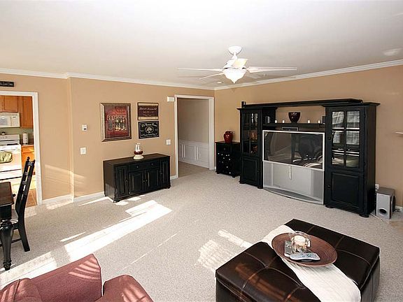 4th image of 12679 Fair Crest Ct #78-304