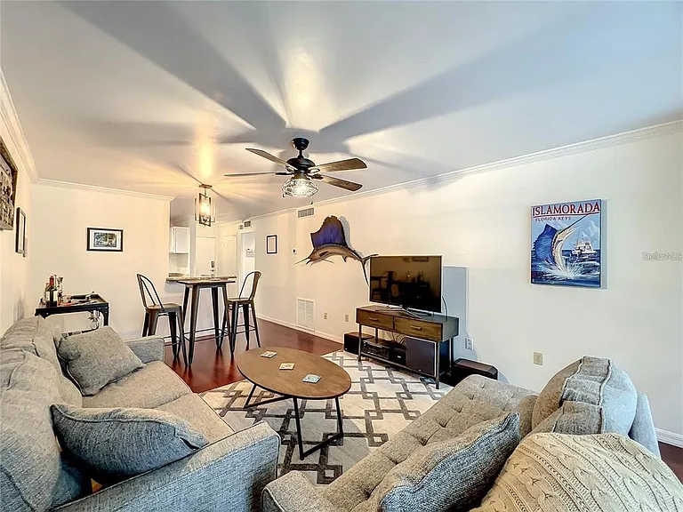 1100 Delaney Ave #F306 — Photo 13