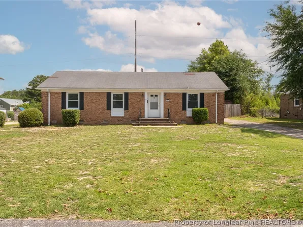 5216 Chesapeake Rd, Fayetteville, NC 28311
