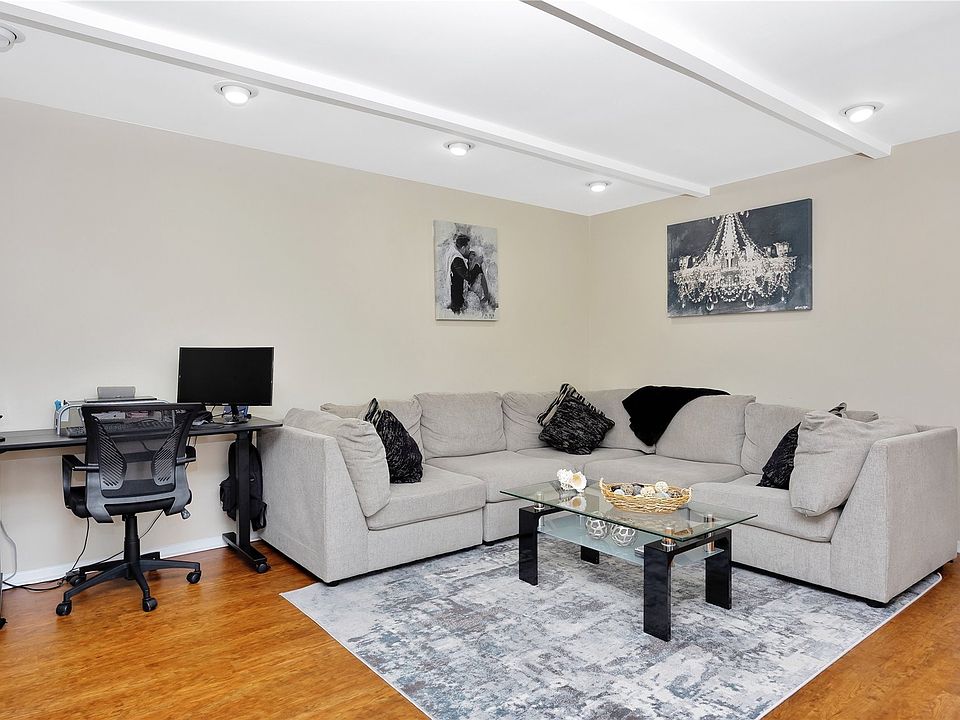 1st image of 570 Broadway APT 33B