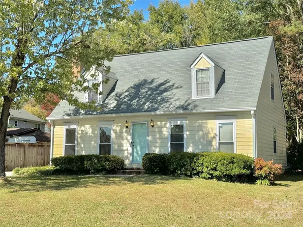 7310 Yorkville Ct, Charlotte, NC 28273