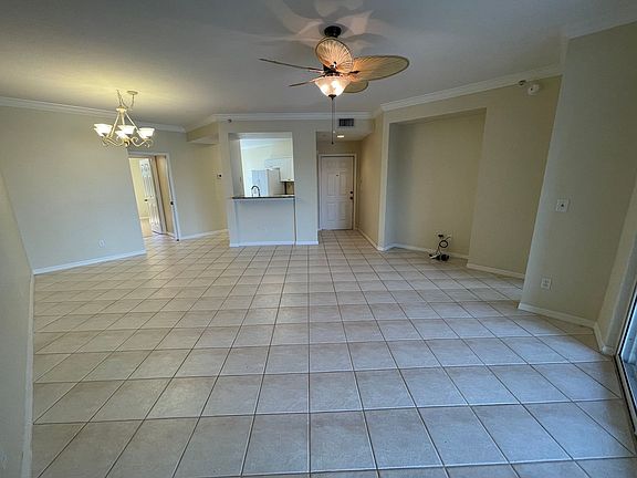 2nd image of 6368 Huntington Lakes Cir APT 102