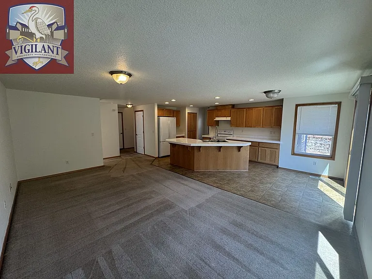 1614 N Falcon Dr — Photo 13