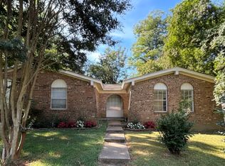 4335 Hallview Dr, Memphis, TN 38128