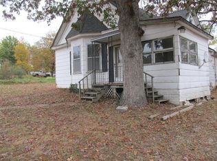 110 Linden St, Irondale, MO 63648