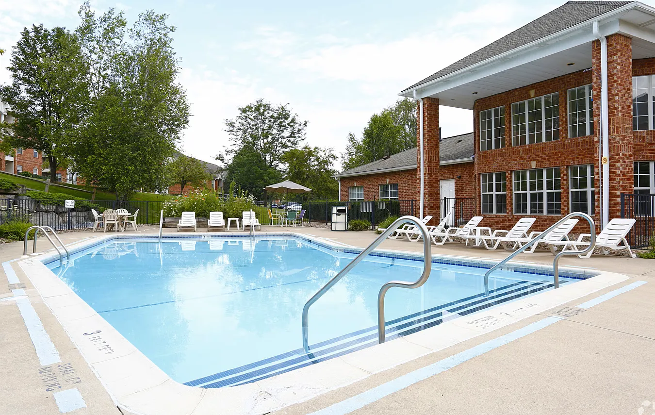 2 bed, $1,650 — Photo 1