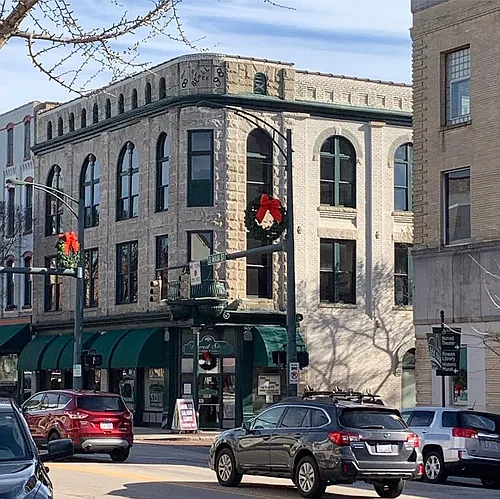 131 S Main St #101 Photo 1