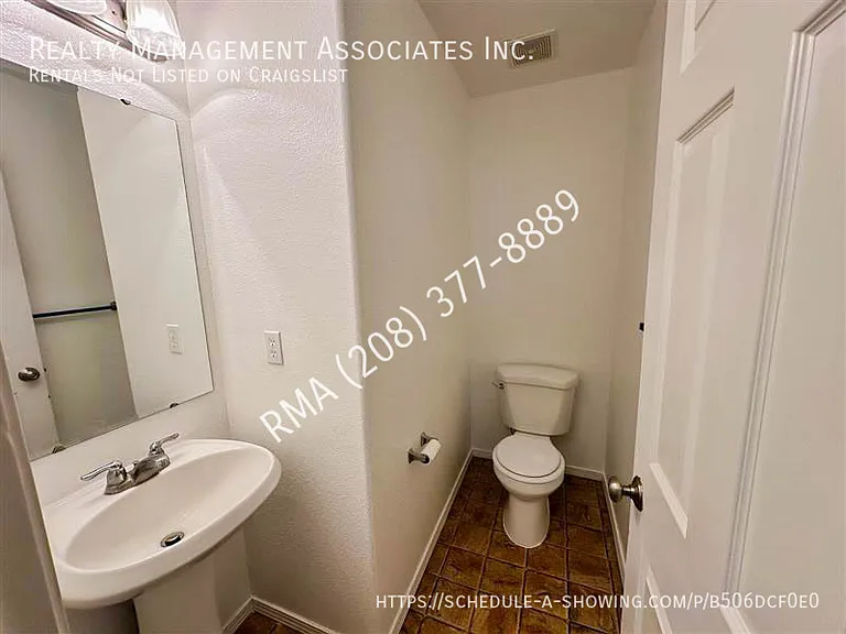 3027 N Betula Ave — Photo 17