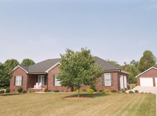 172 Meadow Oaks Dr, Statesville, NC 28625