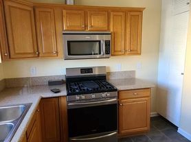 8546 Cashio St, Los Angeles, CA