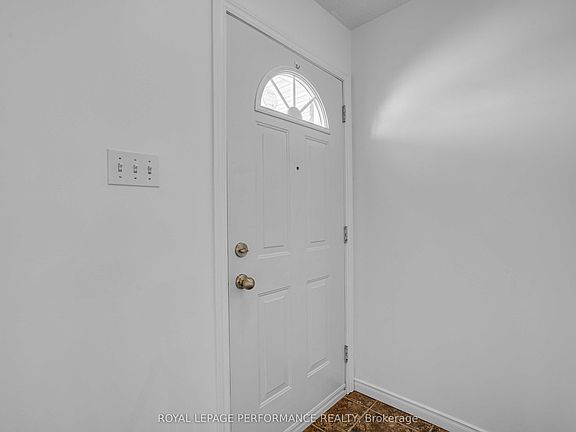 5th image of 16 Pendleton St