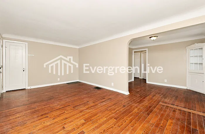 2 bed, 1.0 bath, 912 sqft, $1,145 — Photo 4
